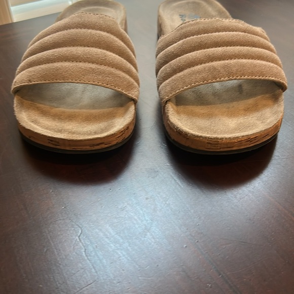 Roots Suede Quilted Slide Sandals Taupe Women Size 9 - Picture 4 of 13